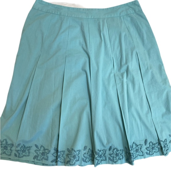 Boden Dresses & Skirts - BODEN~ Pleated, lined, embroidered skirt